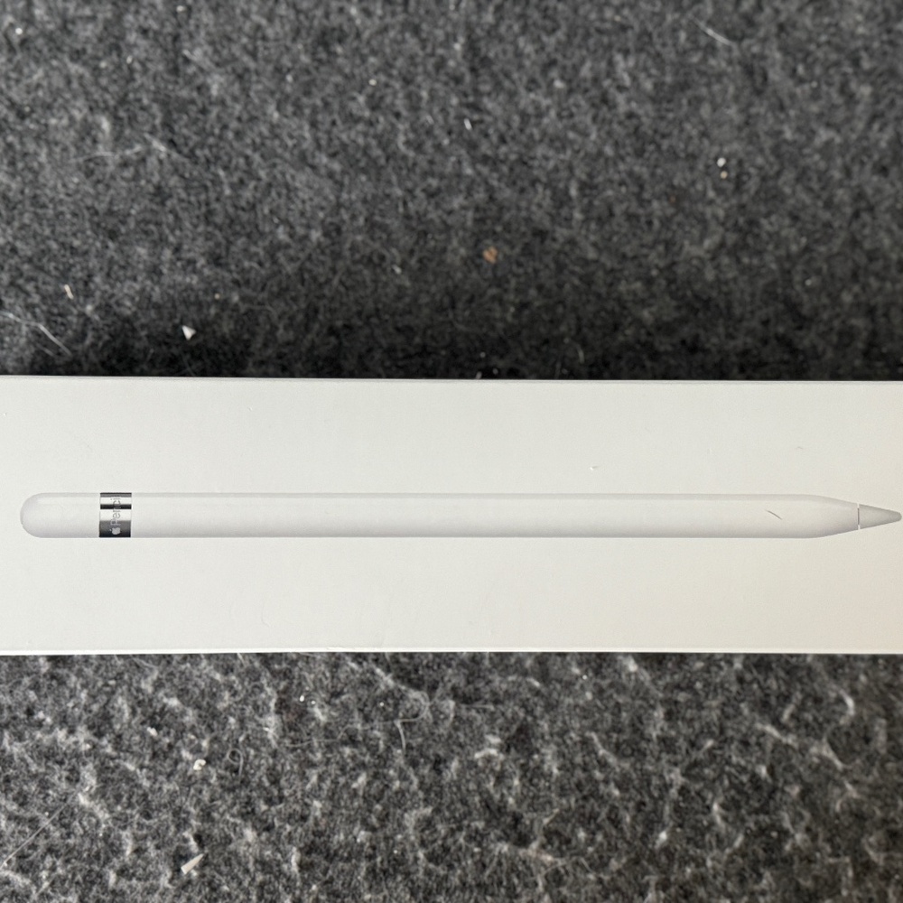 BRAND NEW NEVER USED APPLE PENCIL